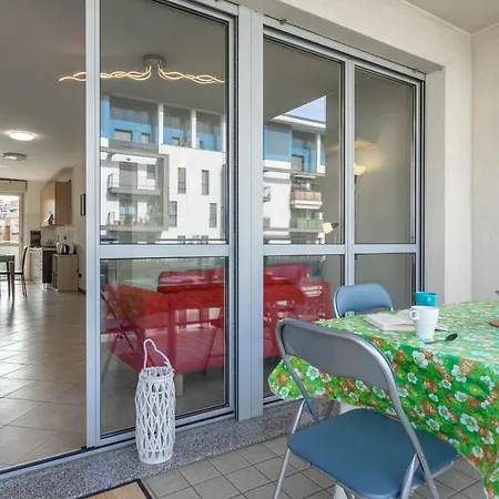 Futurismo By Halldis Daire Milano